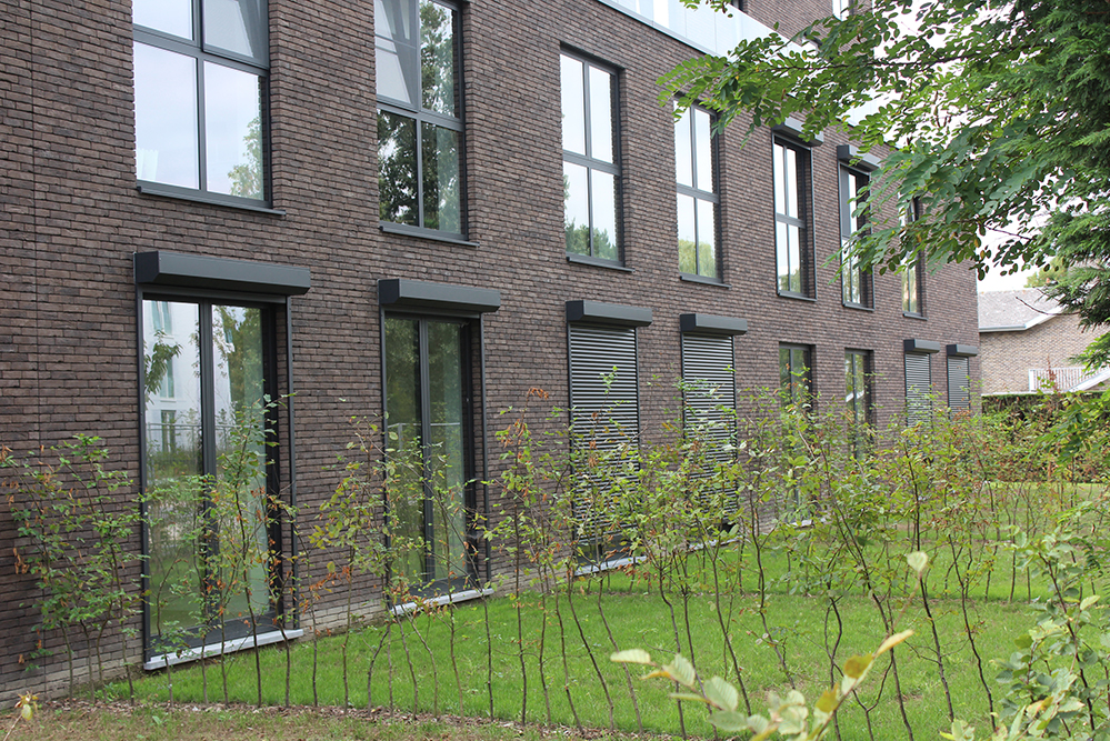 Voorzetrolluik Roller Shutter Volets Roulants Appartement