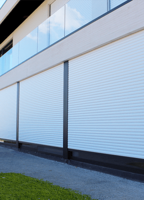 SUYS inbouw rolluiken voor nieuwbouw villa